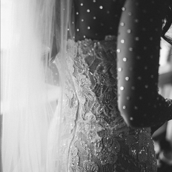 Wedding Gown - Picture 2 of 7